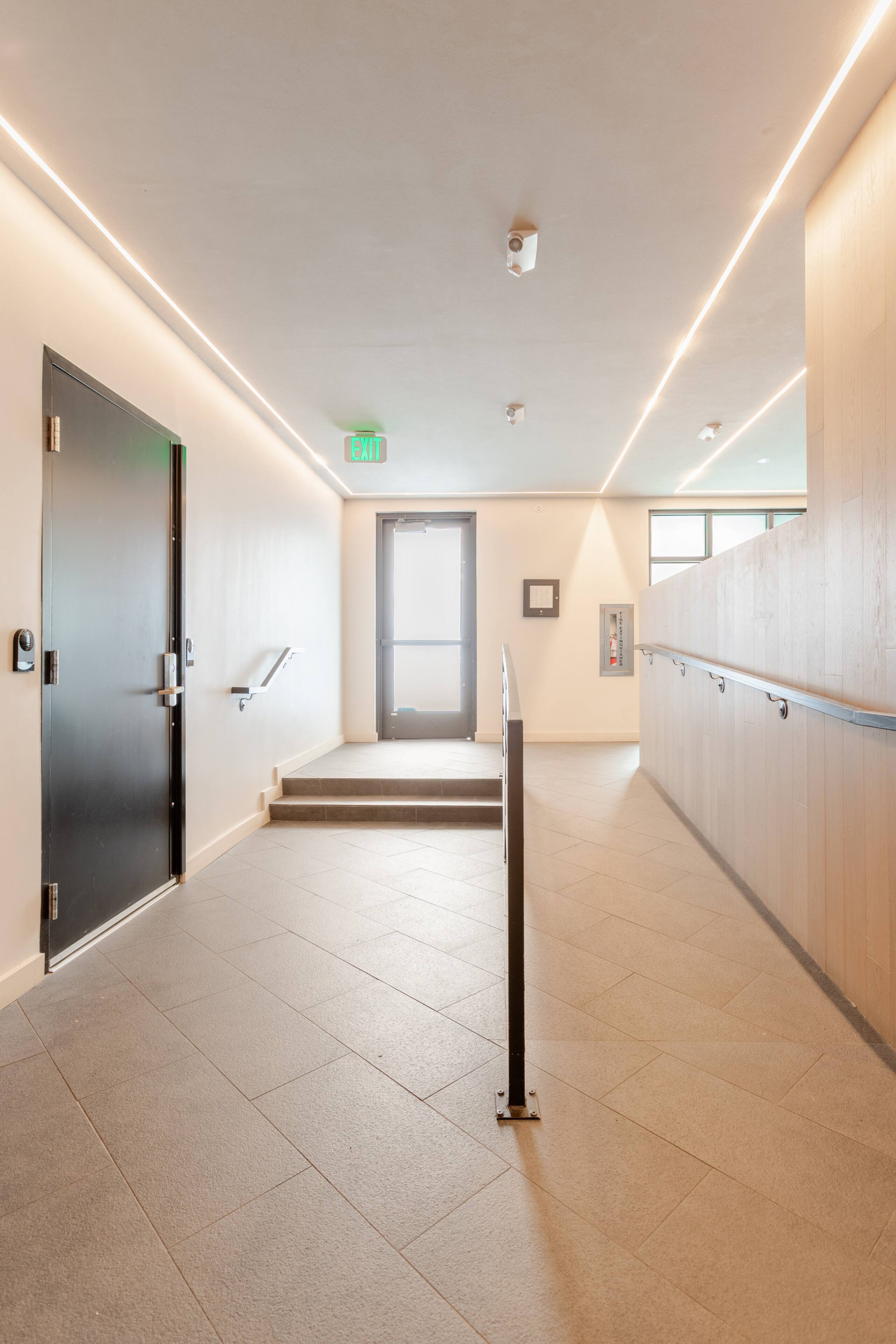 Condo in San Francisco · ★4.92 · 1 bedroom · 1 bed · 1 bath - Image 61