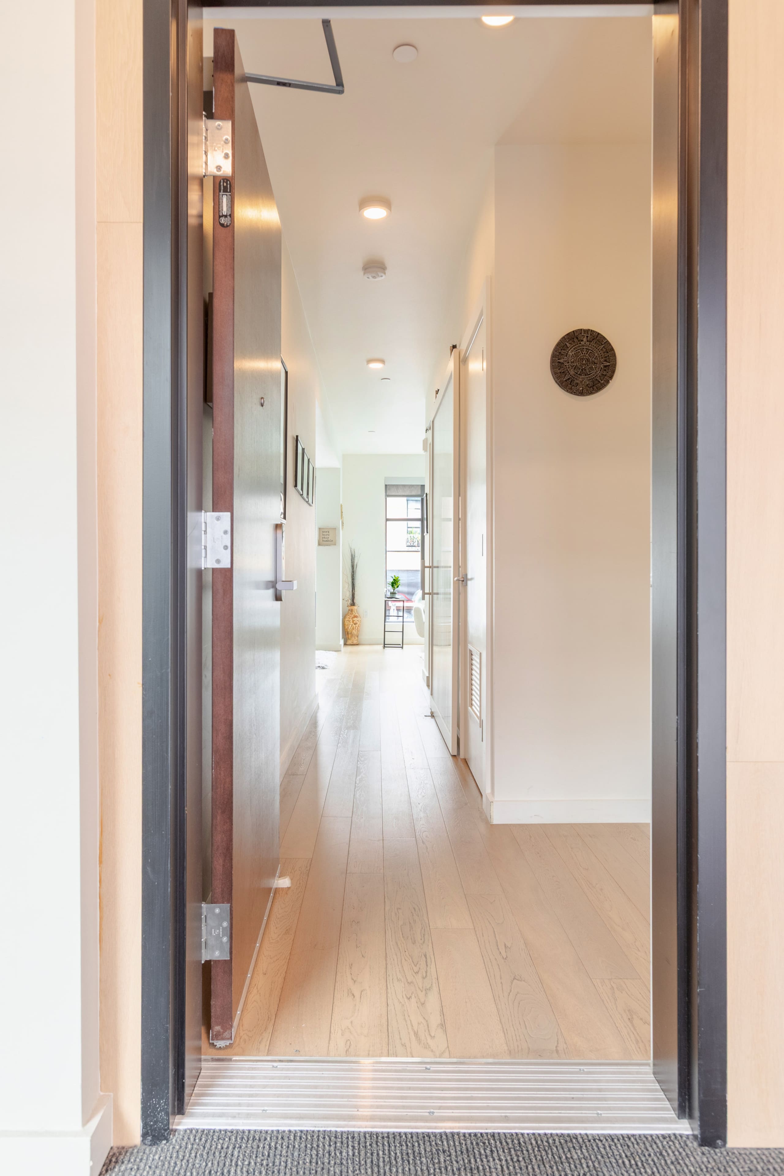 Condo in San Francisco · ★4.92 · 1 bedroom · 1 bed · 1 bath - Image 63