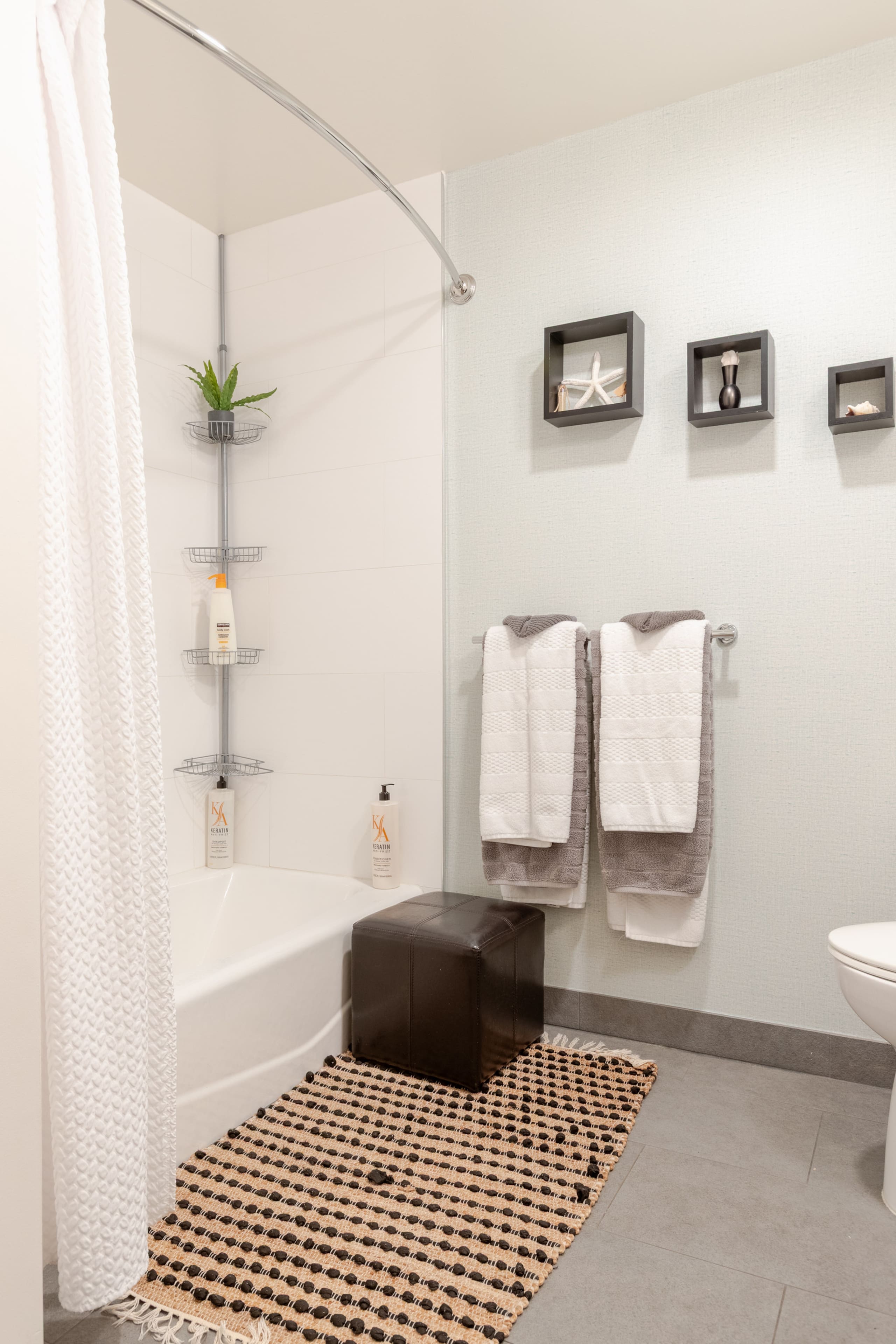Condo in San Francisco · ★4.92 · 1 bedroom · 1 bed · 1 bath - Image 25