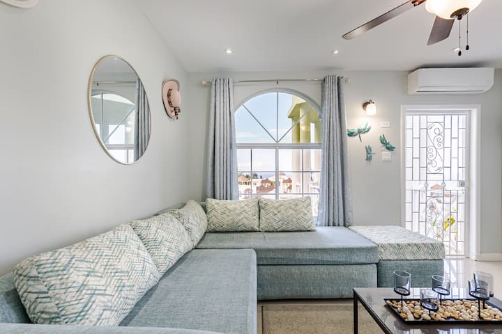 Aquavista Apt@skycastles, Columbus Heights - Jamaica