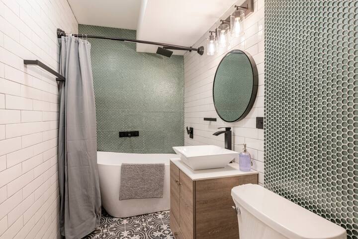 The Full House gallery image 5