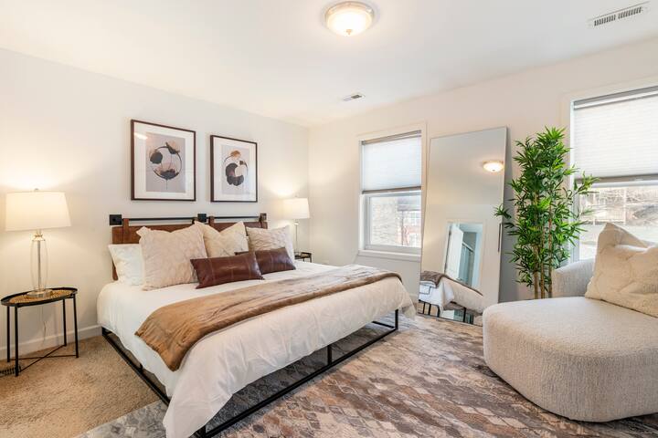 The Full House gallery image 2