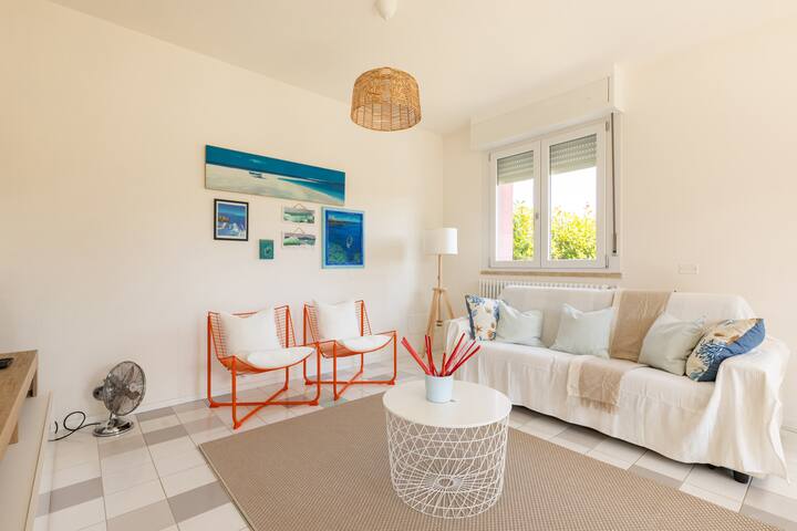 ห้องนั่งเล่นวิลล่าพร้อมโซฟาเบดสำหรับอีก 2 คน