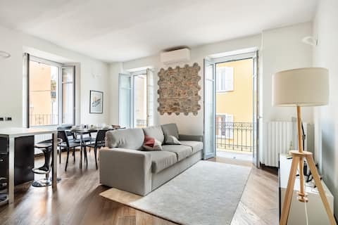 [Historic Center] Nest 147 steps from Lake Maggiore