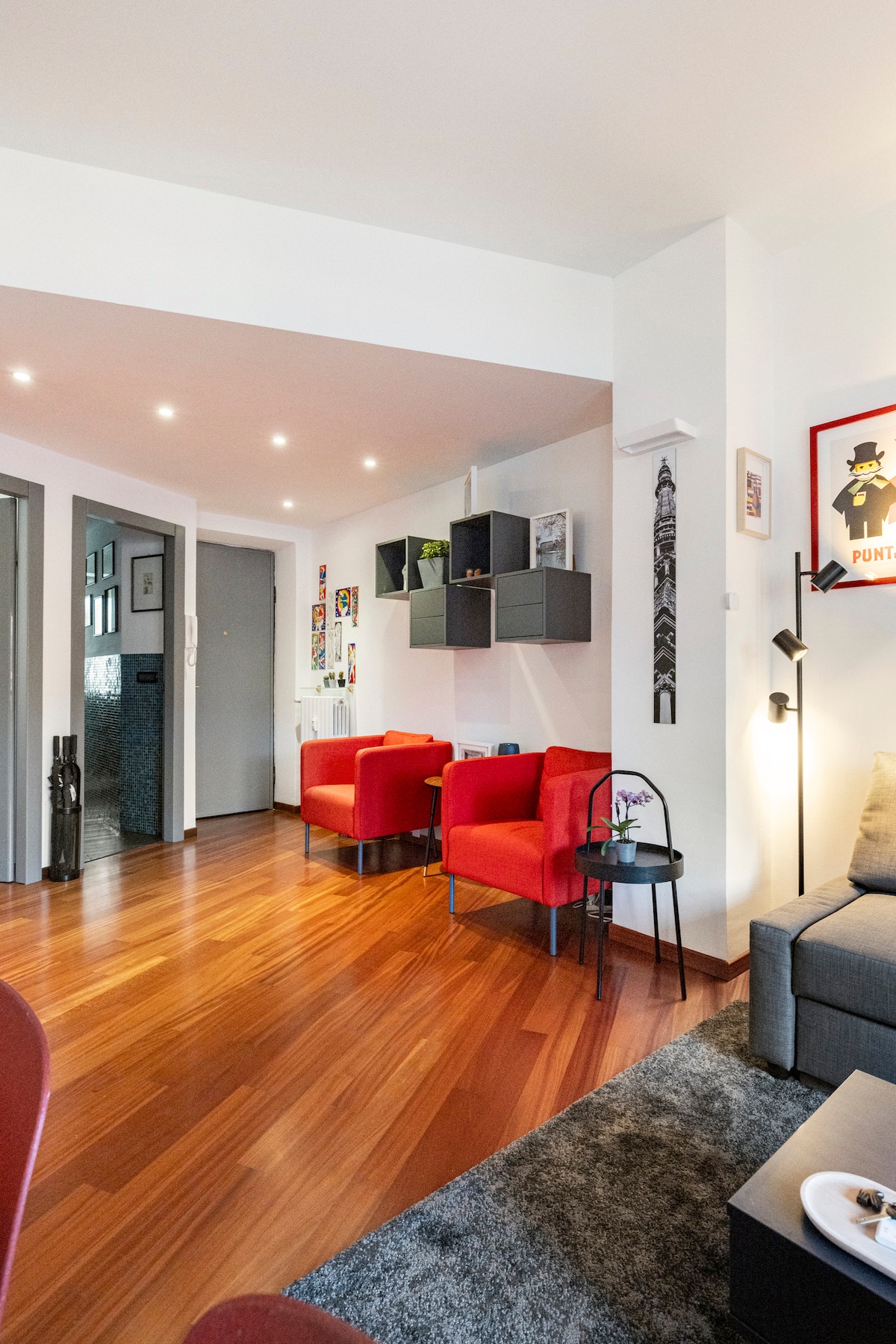 Successful Airbnb property: [Turin, Center] Residence Cloud 9 + Garage in Torino