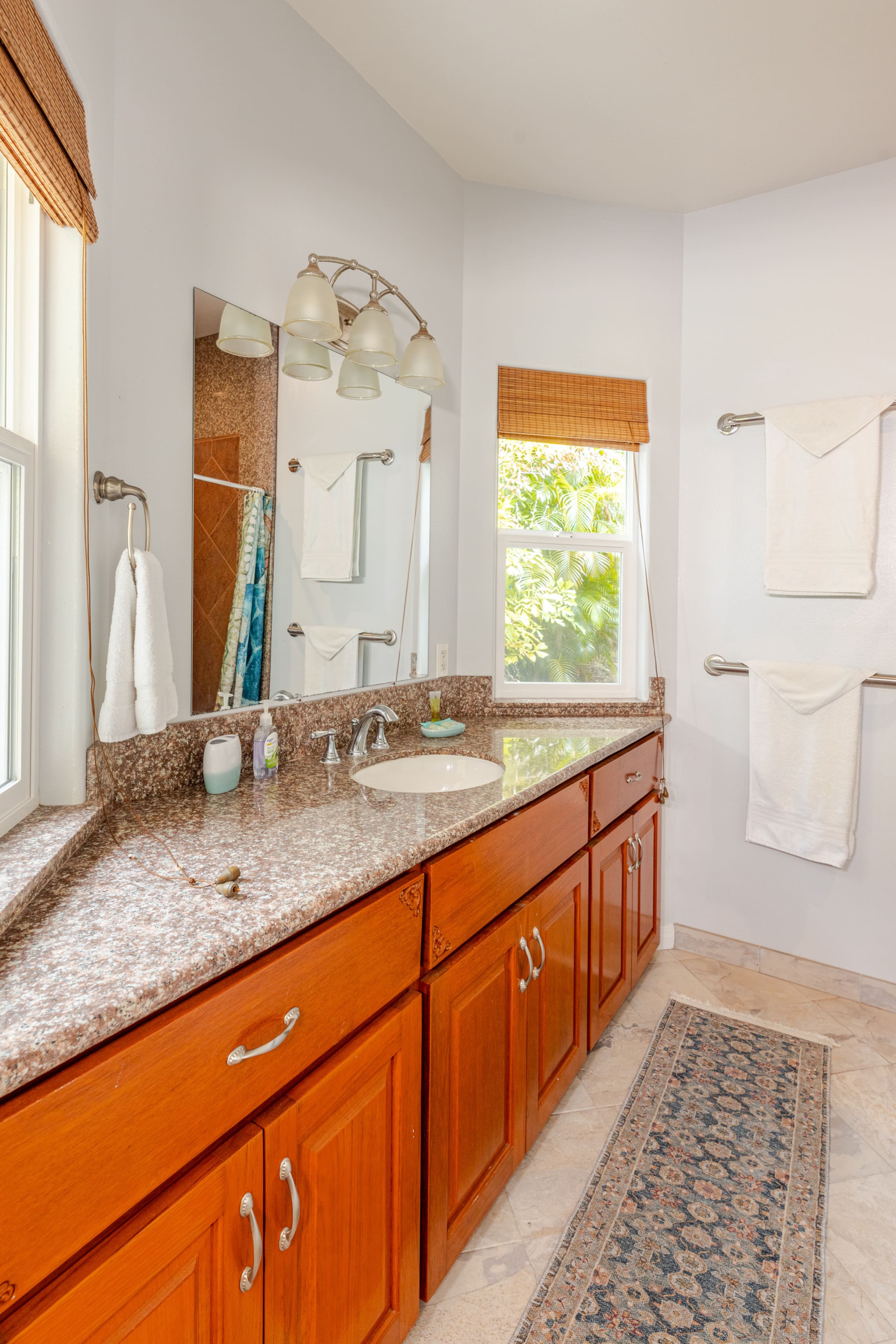 Home in Keaau · ★4.96 · 3 bedrooms · 4 beds · 2 private baths - Image 40