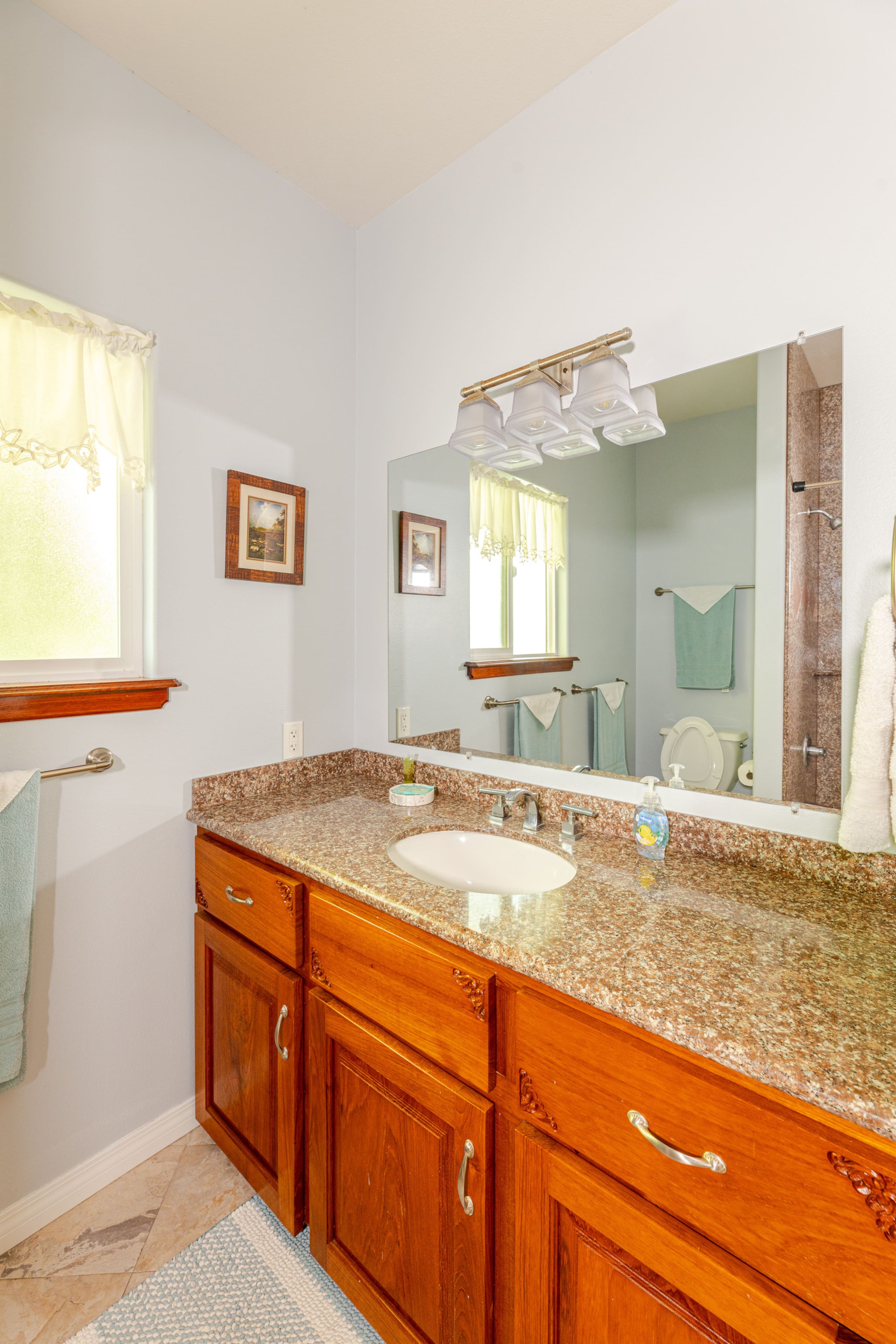 Home in Keaau · ★4.96 · 3 bedrooms · 4 beds · 2 private baths - Image 20