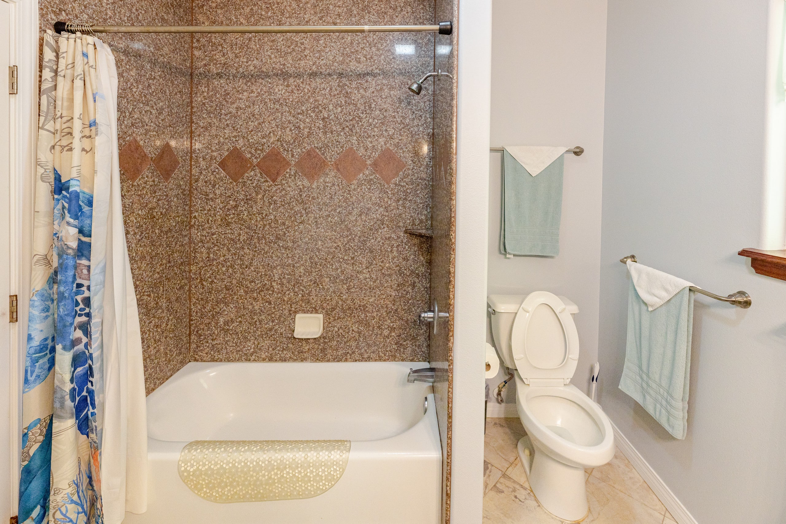 Home in Keaau · ★4.96 · 3 bedrooms · 4 beds · 2 private baths - Image 21