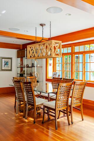 Luxury, Resort-Style Paradise on Balboa Park! gallery image 5