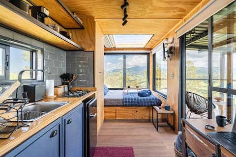 Top Airbnb: Container cabin in the mountains in Gonçalves