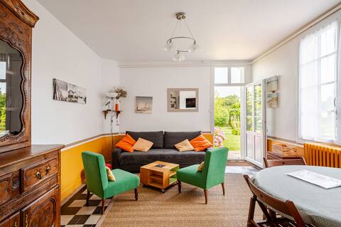 Charming cottage in old Vendee home - pool