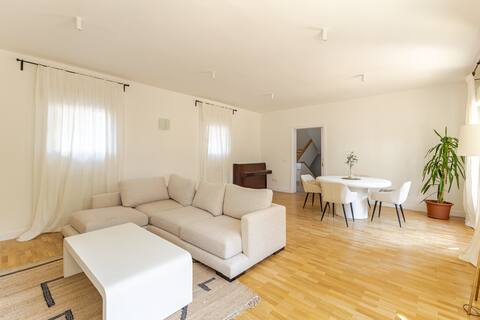 Chalet w/ swimmingpool 25' from downtown Madrid