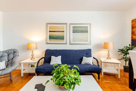 Successful Airbnb property: Just like home in Scarborough Centre