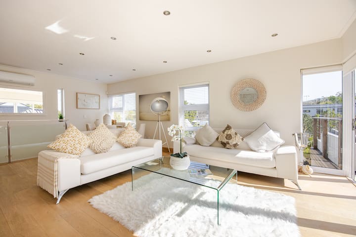 Modern Apartment on Drama ( with a generator)