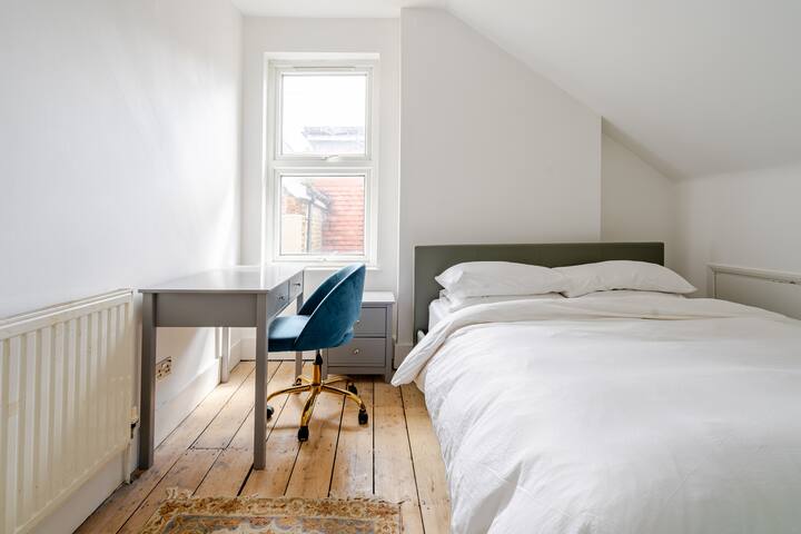 Blue Valley gallery image 3