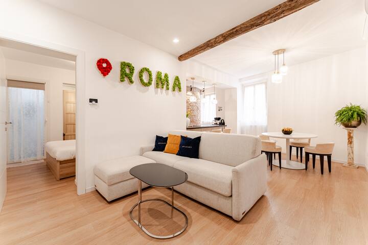 Casa all’ombra del Colosseo – centro storico Monti gallery image 3