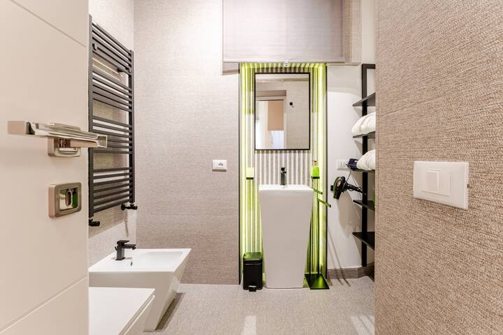 Casa all’ombra del Colosseo – centro storico Monti gallery image 4