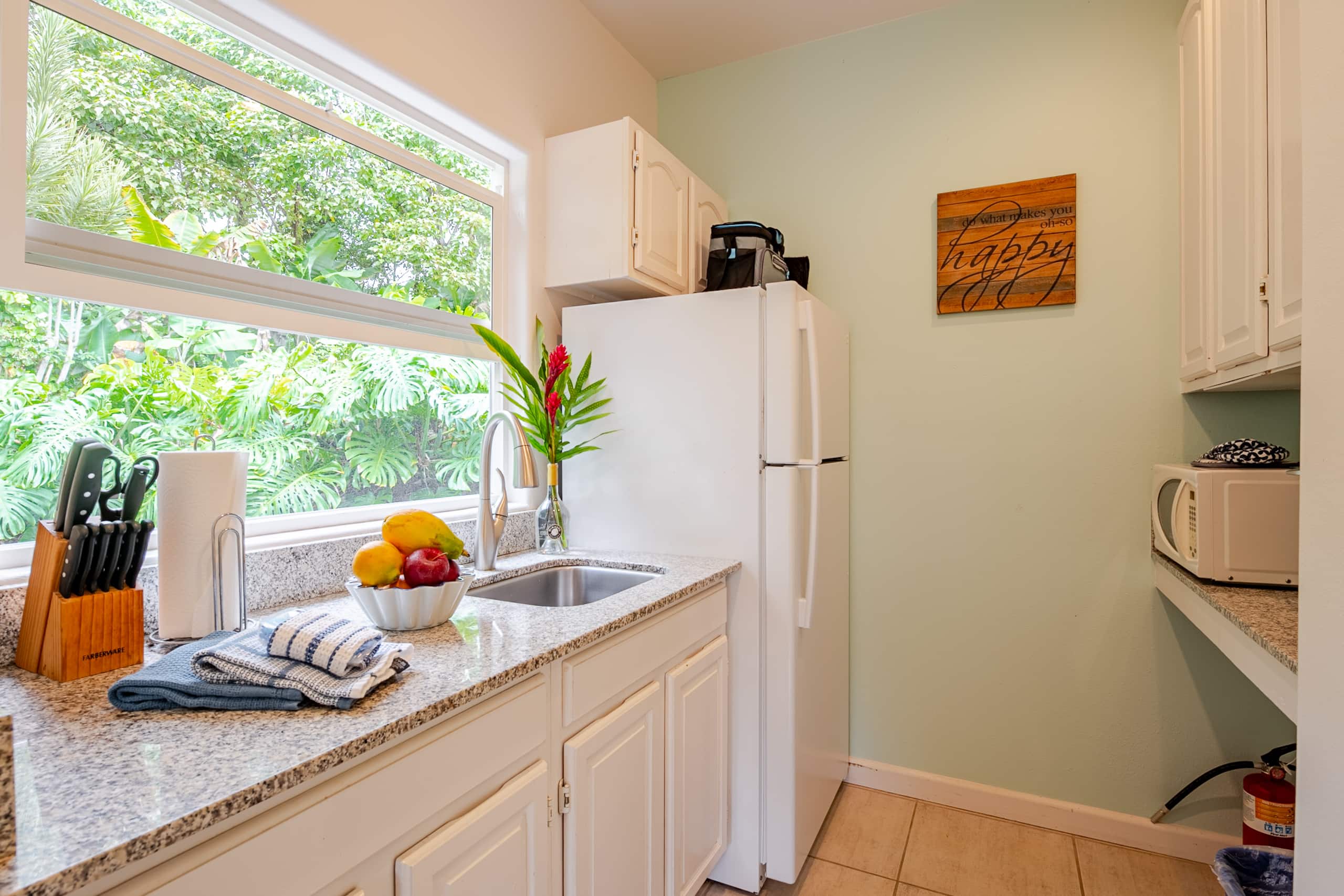 Guesthouse in Kailua-Kona · ★4.89 · 1 bedroom · 1 bed · 1 shared bath - Image 2