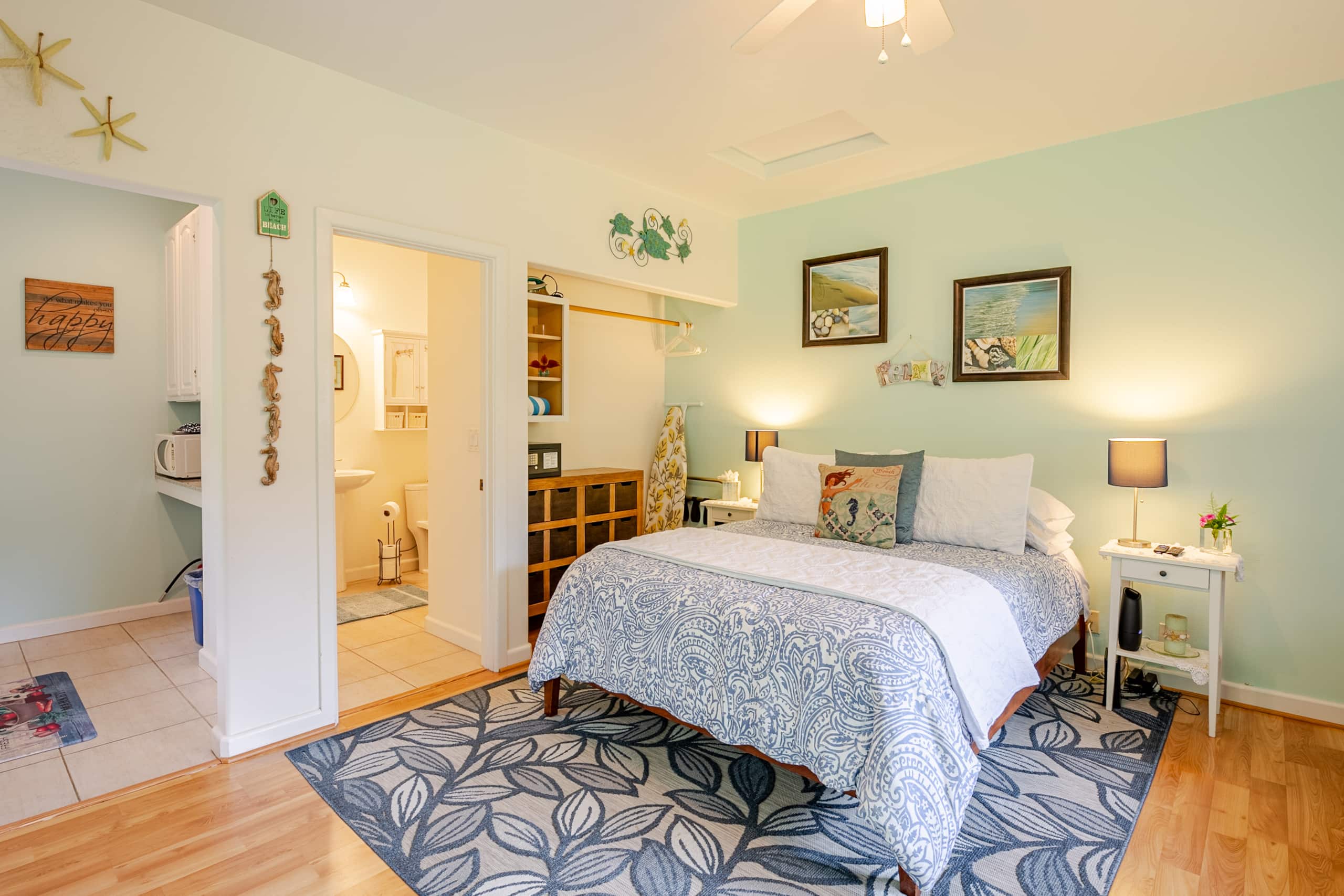 Guesthouse in Kailua-Kona · ★4.89 · 1 bedroom · 1 bed · 1 shared bath - Image 11
