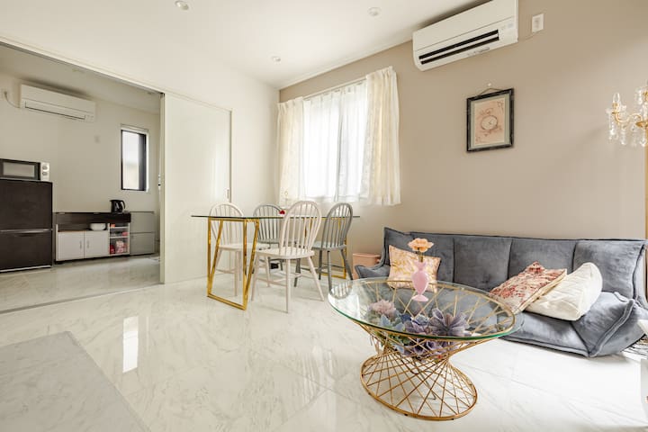 南青山7/渋谷,六本木通り,表参道近く/60㎡8人まで/family歓迎/観光に便利、パーティーも！