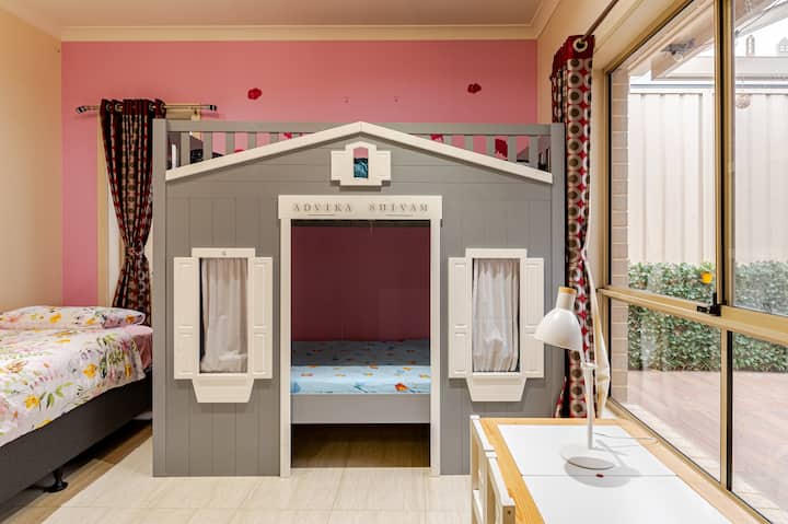 Morden Elegant House (4 Bedroom and parkings.)
