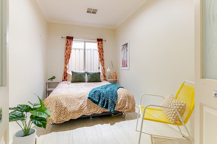 Morden Elegant House (4 Bedroom and parkings.)