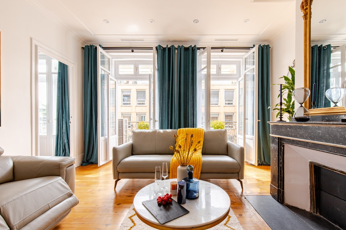 Propriété Airbnb réussie: Capitol Heart-Parking-Lift-Air Conditioning-Metro à Capitole / Arnaud Bernard / Carmes