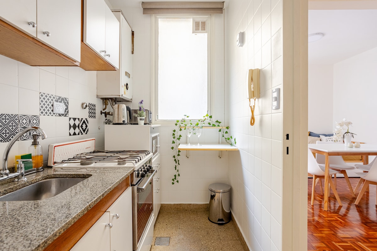 Popular Airbnb listing: Cozy Studio in Buenos Aires City in San Nicolás