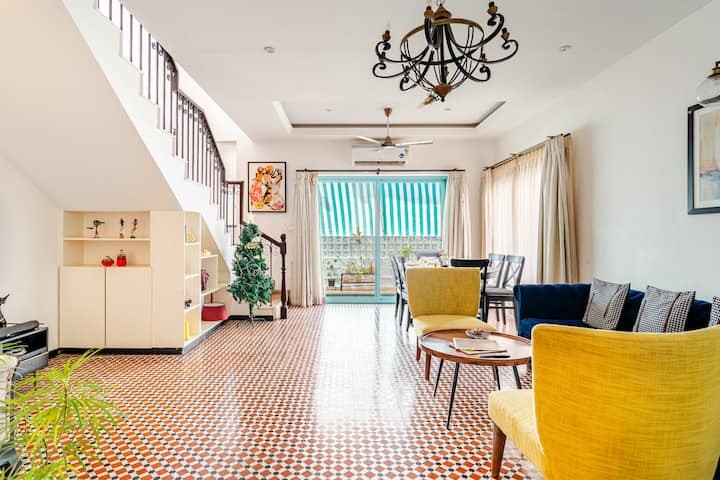 Living room image 1