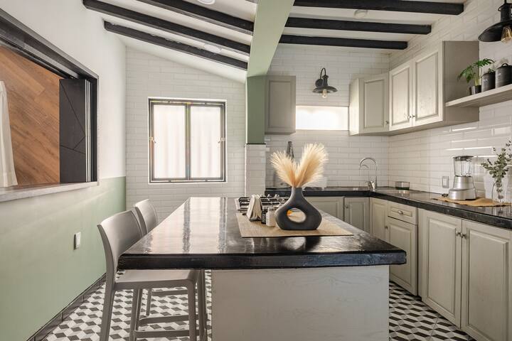 Designer’s House in La Roma gallery image 3