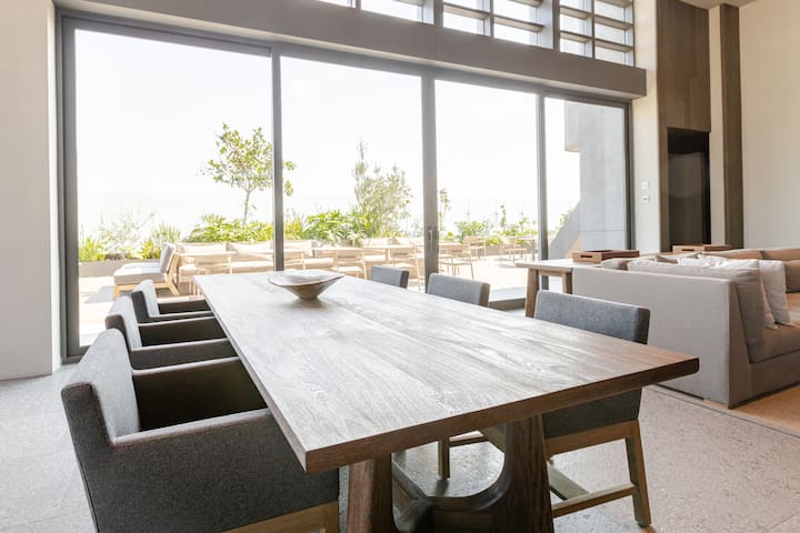 Urban Luxury Oasis: 2BR/2BTH w/ Heated Pool & Gym