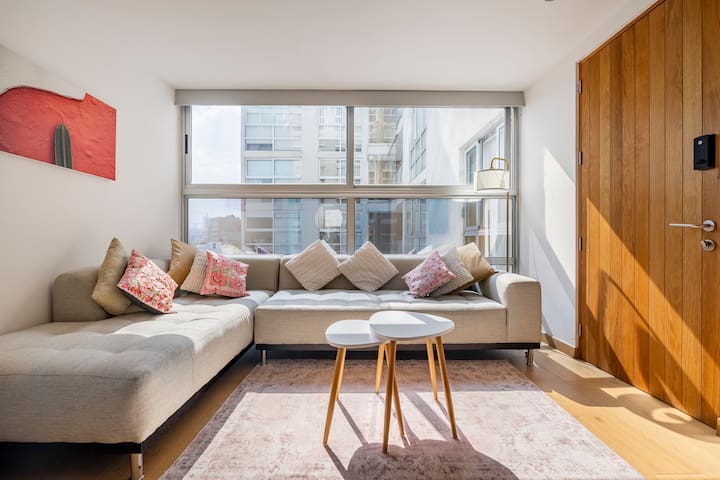 Lux Tower: Panorama Roof Top, Gym y Lounge