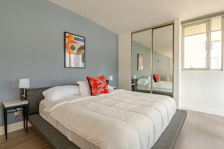 เตียงคิงไซส์ที่สะดวกสบาย