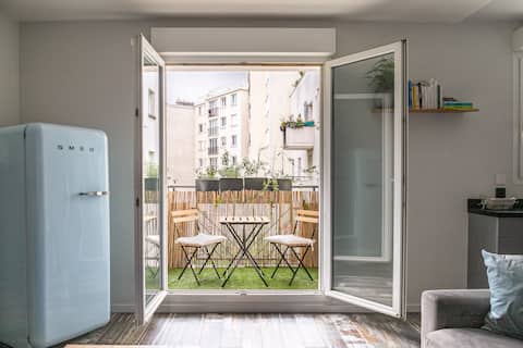 Popular Airbnb listing: Safe and upscale neighborhood 50 m from the metro. in Montrouge