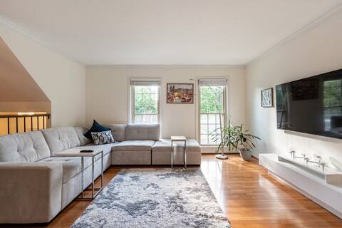 Spacious Townhouse in Oakton