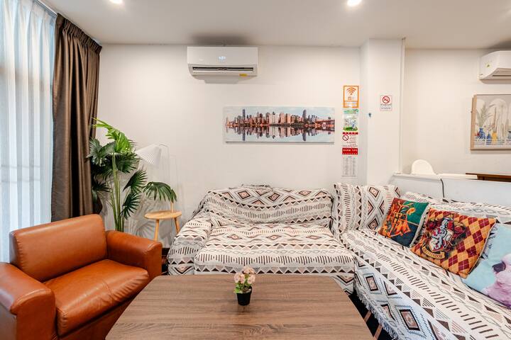 Emquartier｜近BTS铜锣Phrom phong｜Asok｜可住11人 gallery image 3