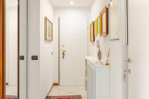 Popular Airbnb listing: \toscahouse2 in Lecco