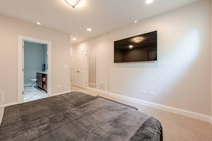 Old Town Two Floor Duplex Condo gallery image 5