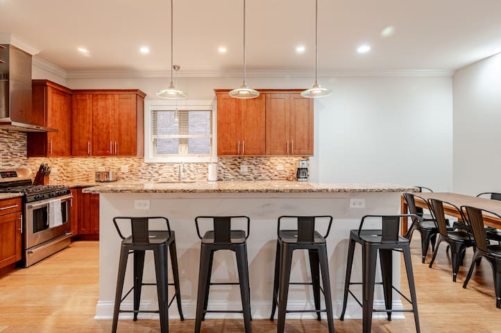 Old Town Two Floor Duplex Condo gallery image 4