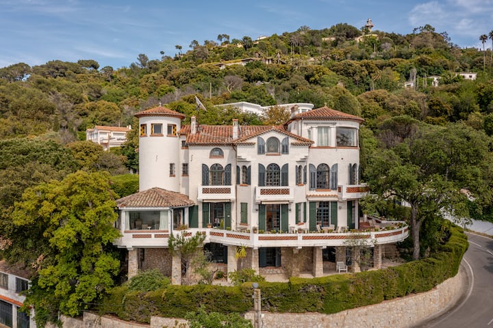 Sea Views - Superb Villa 650m2 With Swimming Pool - Cannes