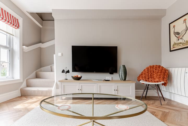 Stunning New  Duplex Apartment - Christchurch - Christchurch, UK