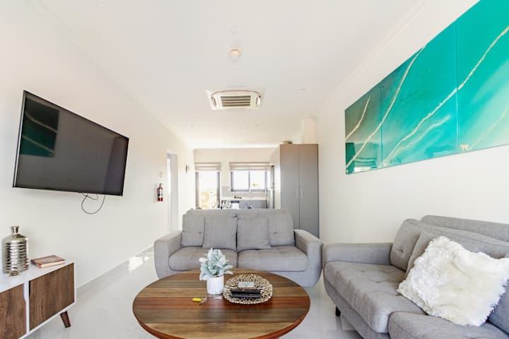 *Brand New 2br/ba, Pool/ Noord, 8 @ Beach 20% Off - Aruba