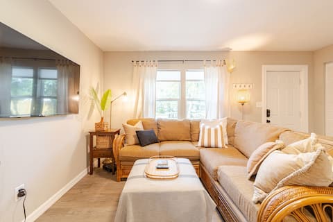 River & Ravine Retreat: Relax, Golf, Fish, Explore