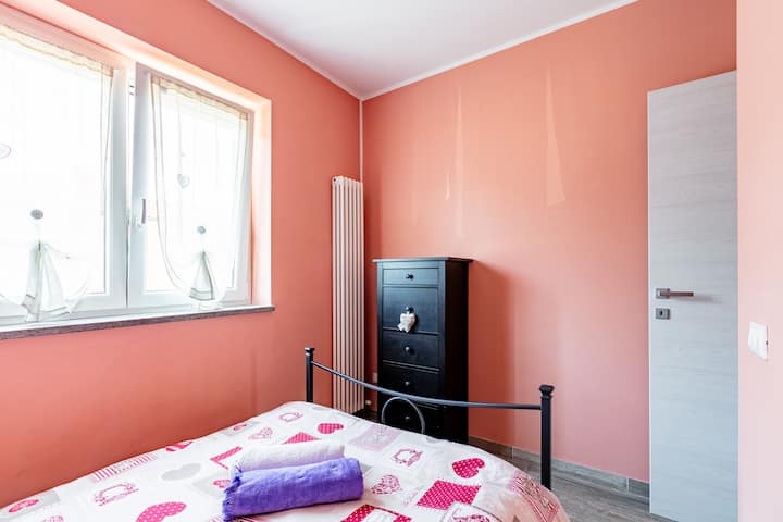 เตียงนอนทางเดียวและครึ่งหนึ่งขนาด 120 ซม.