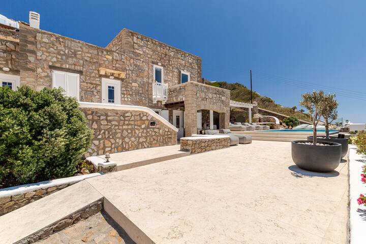 Eternity Blue Villa gallery image 5