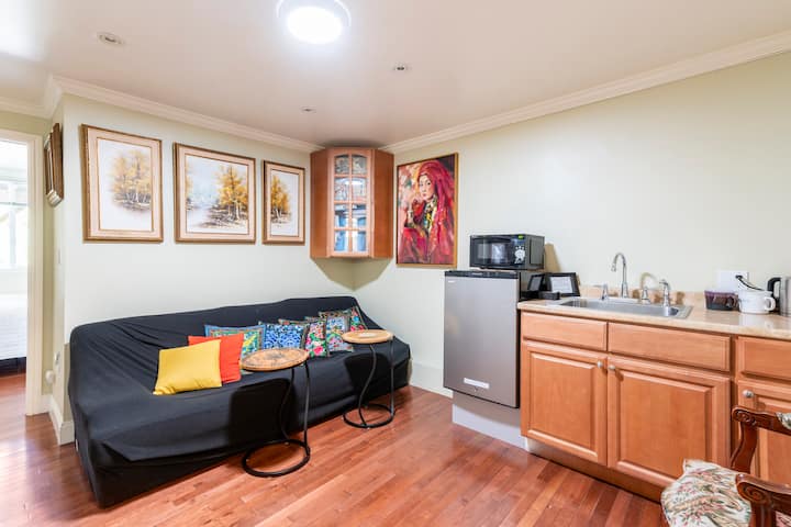 Cozy Room In Sunset Near Golden Gate Park & Beach - San Francisco, CA