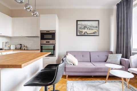 Top performing Airbnb: Warsaw Mokotów Metro Wilanowska 5* Wierzbno 5* in Warszawa