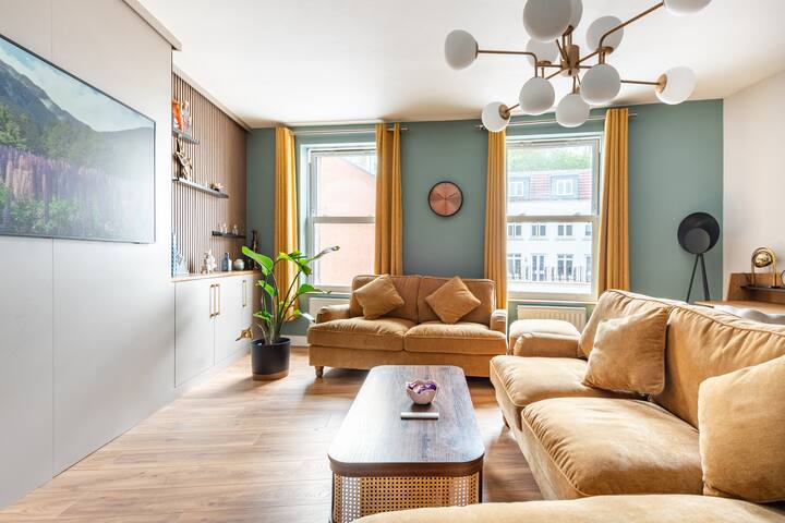 Harbourside Haven: Stylish Retreat + Free parking