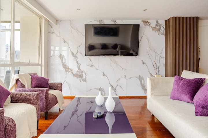 Spacious 4BR Apt Polanco | Balcony | Antara Mall