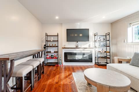 Popular Airbnb listing: 2 Bed 2 Bath- Suite Fleetwood - Quite neighborhood in Fleetwood